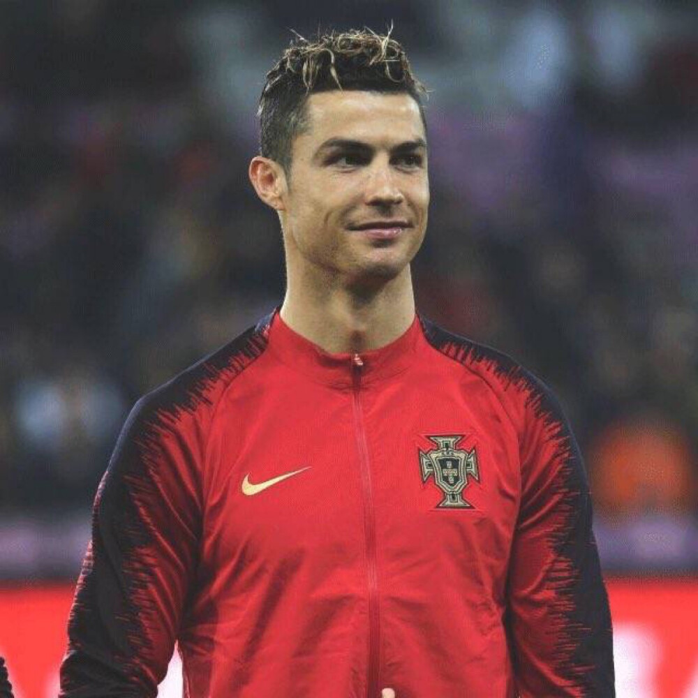 他是一名横 他是一名横